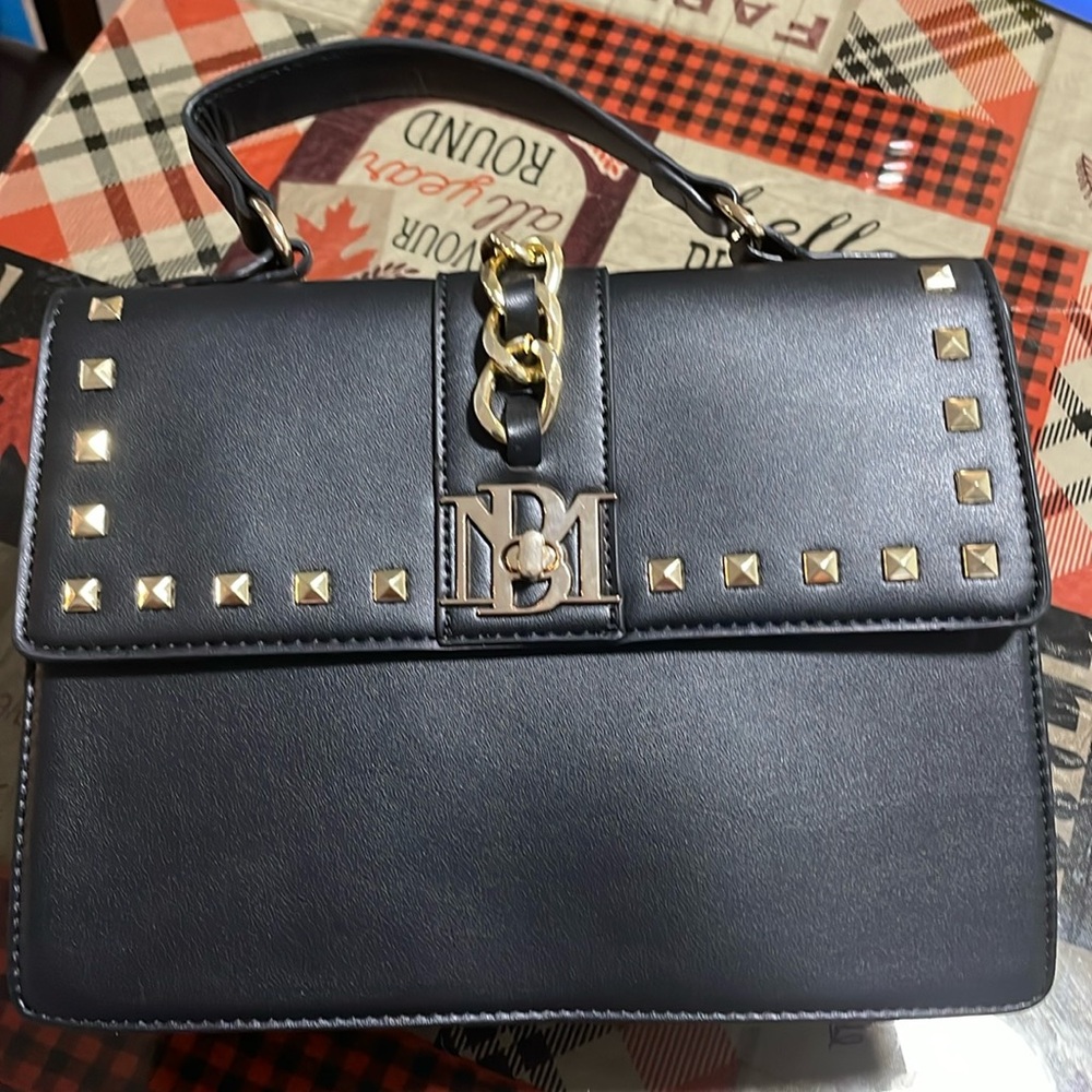 NWT Badgley Mischka 10 1/2 x 7 1/2 x 3